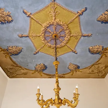 Alojamento de Acomodação e Pequeno-almoço Palazzo D'ambra Residenza D'epoca