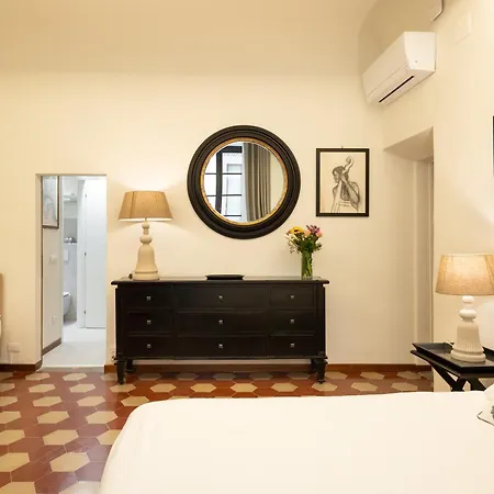 Palazzo D'ambra Residenza D'epoca Alojamento de Acomodação e Pequeno-almoço Florença