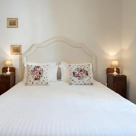 Palazzo D'ambra Residenza D'epoca Bed & Breakfast